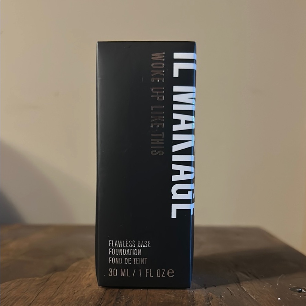 IL MAKIAGE Flawless Base Foundation - Black